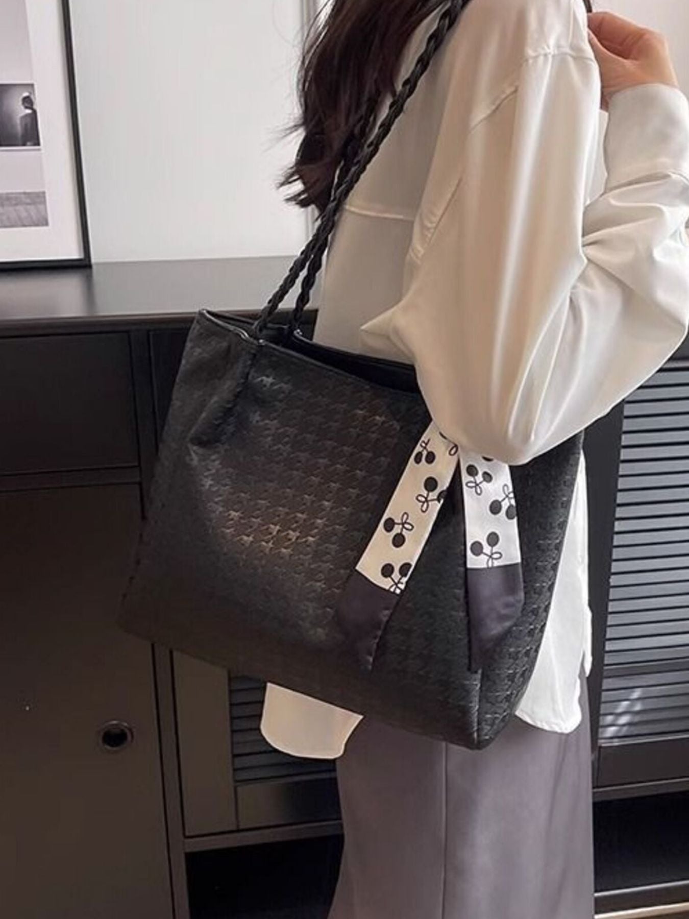 1e53c7b7-e0cd-4153-8fd6-1bf4e6ae14af-Max